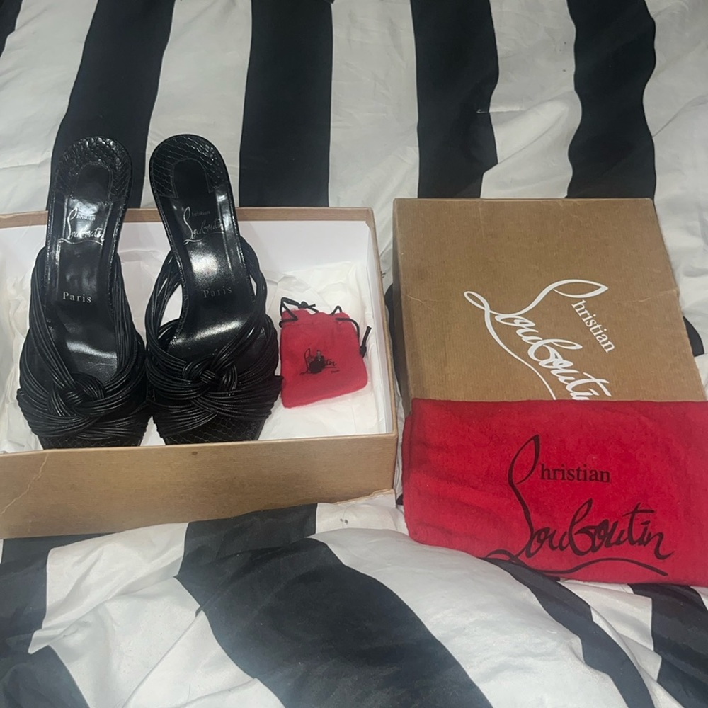 Fancy, kitten heel
